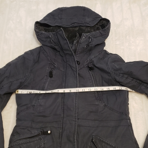 SOLD Bench Dark Gray Faux Fur Lined Utility Jacket - Picture 13 of 16